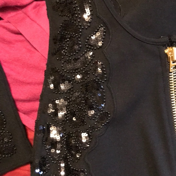 Express sequin accented backless dress - Picture 4 of 4